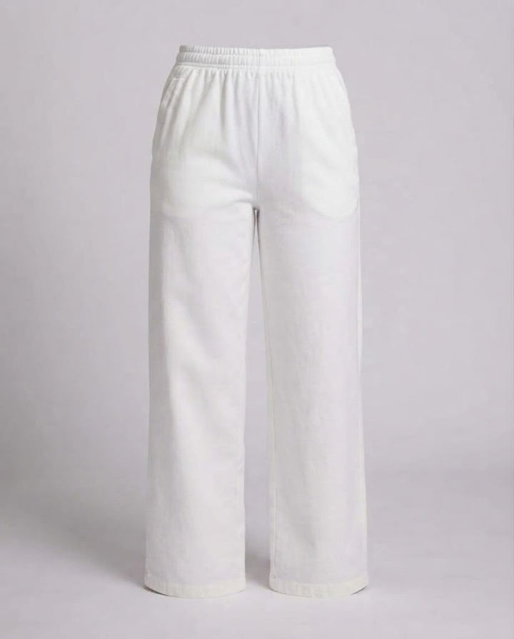 Women's loosely cut lounge pants with high elastic waistband and side pockets Mune Fashion