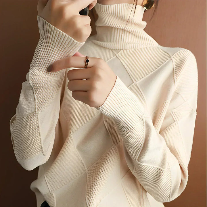 Mune | Soft and Casual Knitted Sweater with High Neck
