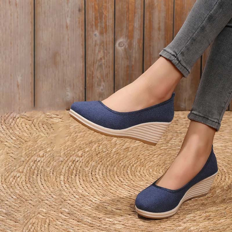 Casual wedge shoes