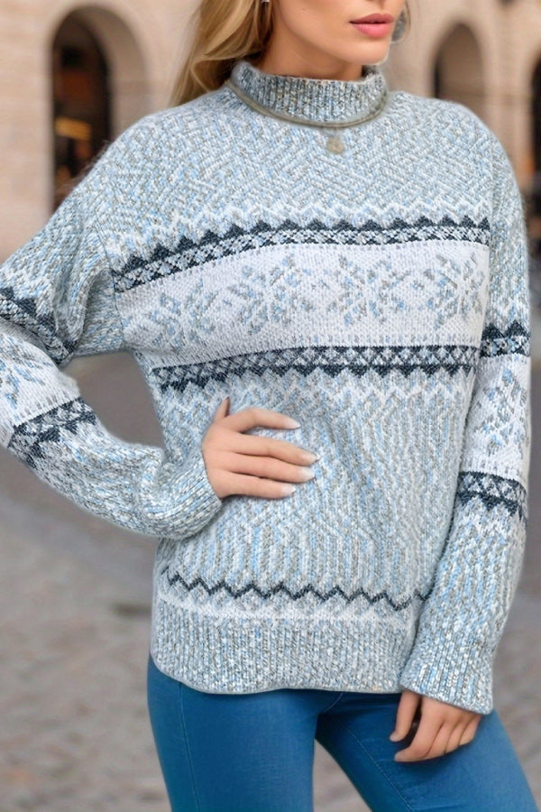 Mune | Chic Christmas Turtleneck with Snowflake Sweater