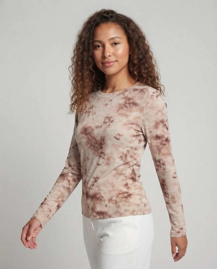 Ladies fine long-sleeve shirt with delicate allover print and round neckline Mune Fashion