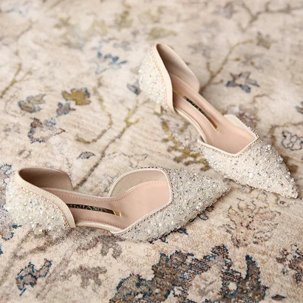 Mune Fashion | Stylish shoes with pointed toe and medium heel with glitter surface