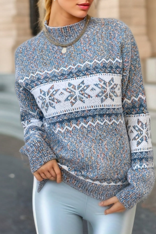 Mune | Chic Christmas Turtleneck with Snowflake Sweater