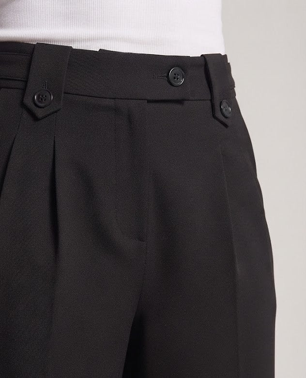 Women's high-waisted wide pleated trousers with cropped length Mune Fashion
