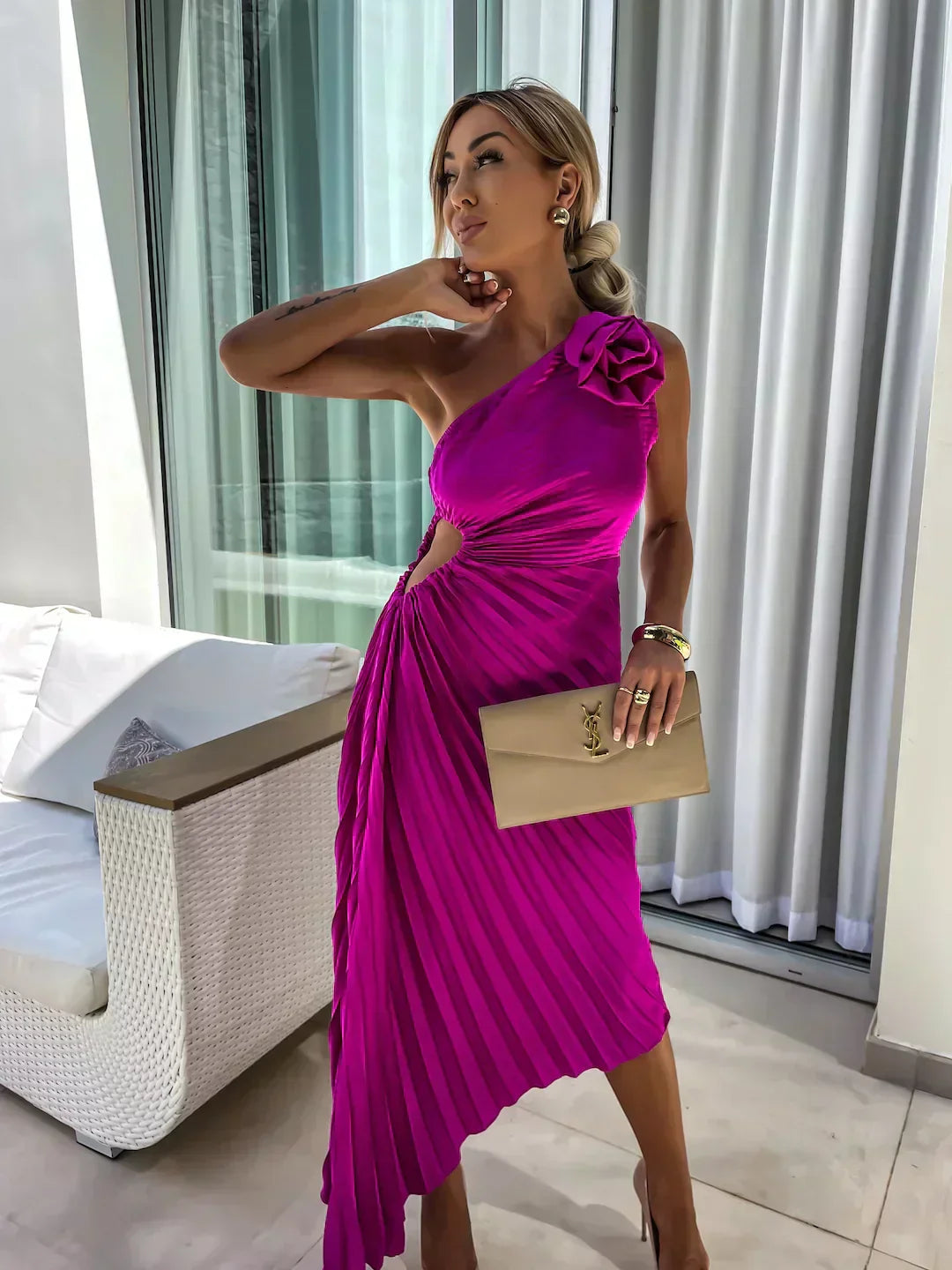 Mune | Elegant Shoulder Pleated Dress