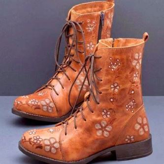 Mune | Retro Boots With Ethno Embroidery