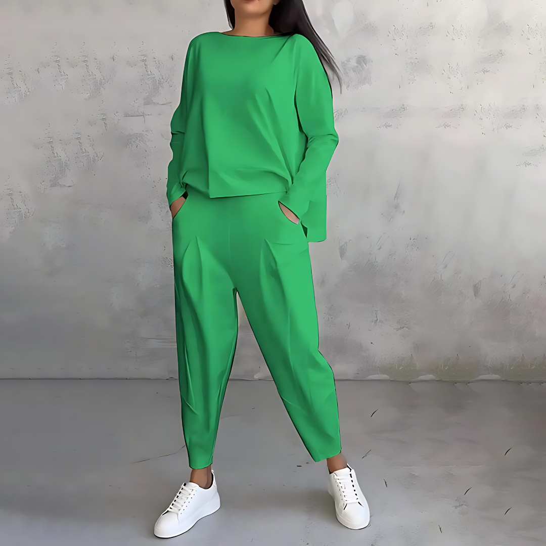 Women’s Casual Loose-Fit Top And Pants