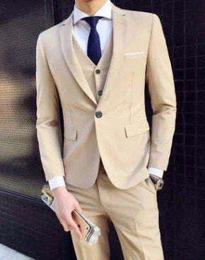 Mune Fashion | Beige Three-Piece Men's Suit With Vest