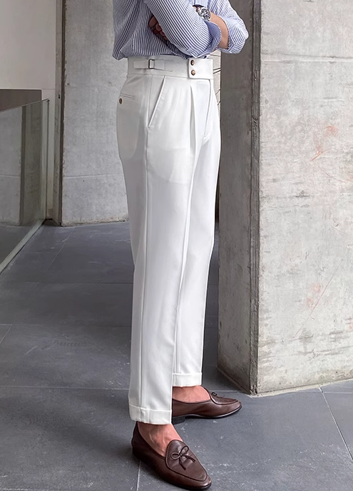 Mune | Classic Pleated Trousers with Belt Loops