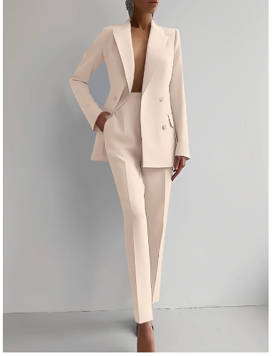 Mune | Elegant Ensemble of Blazer and Pants