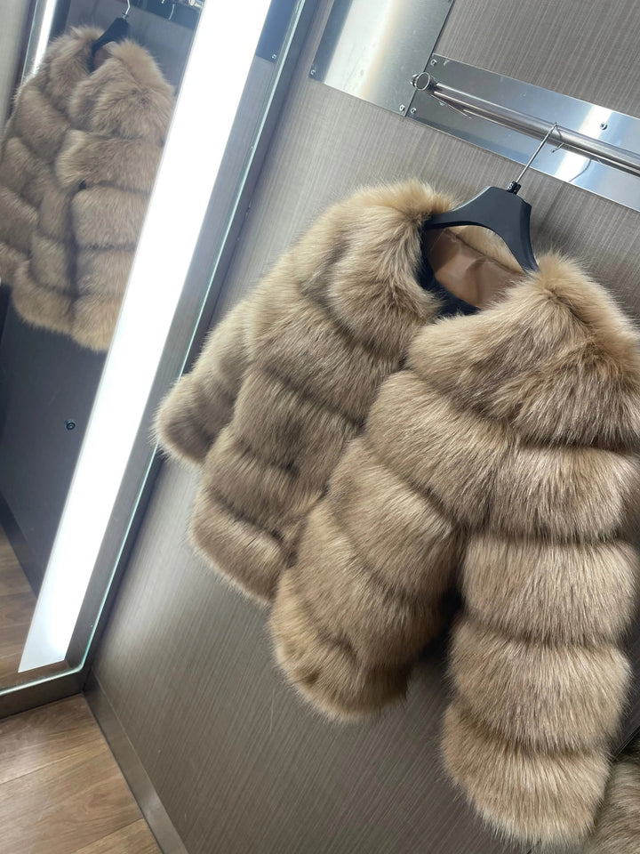 Mune | High-Quality Faux Fur Jacket Elegant Design for Elegance and Comfort