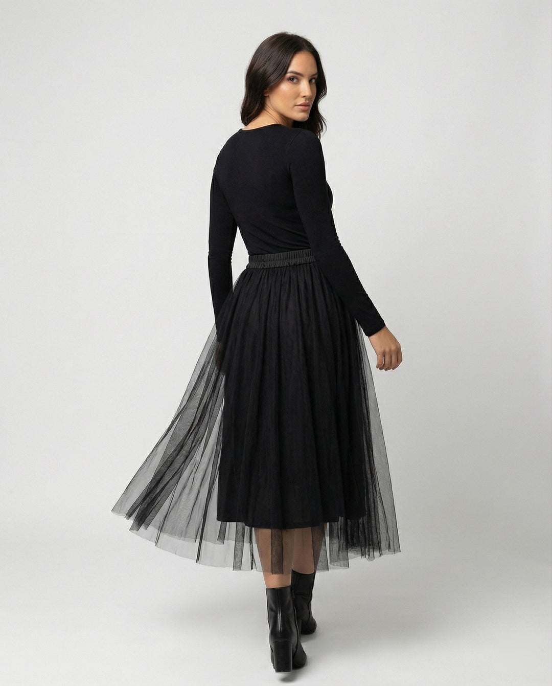 Ankle-length skirt with high waist