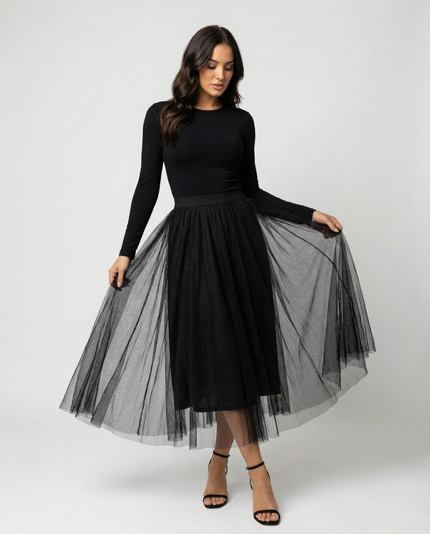 Ankle-length skirt with high waist