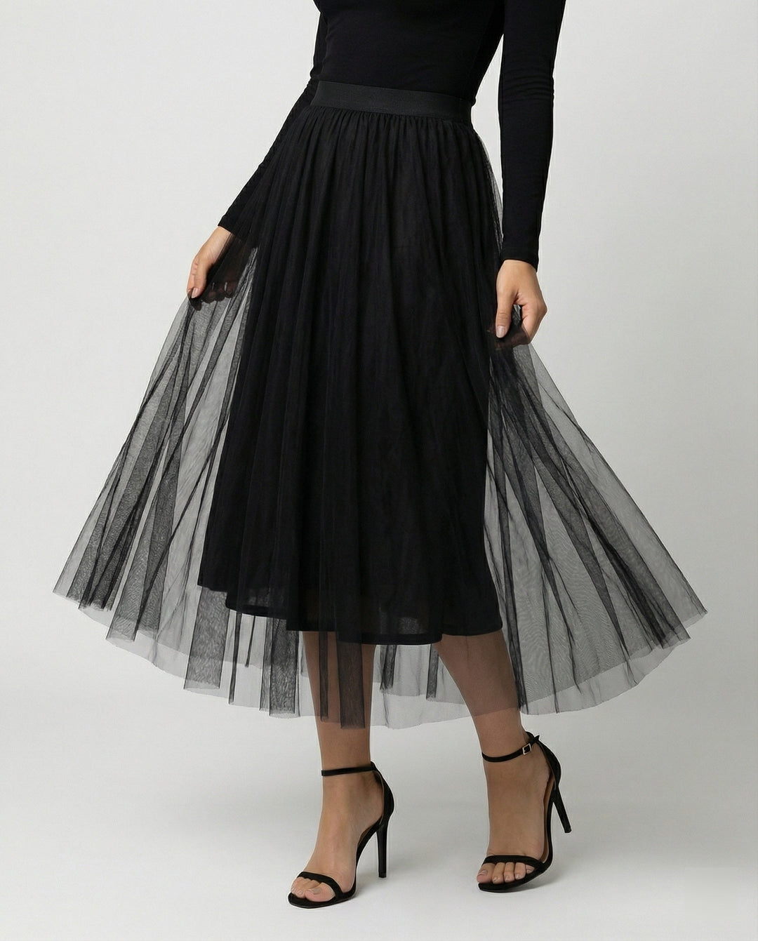 Ankle-length skirt with high waist