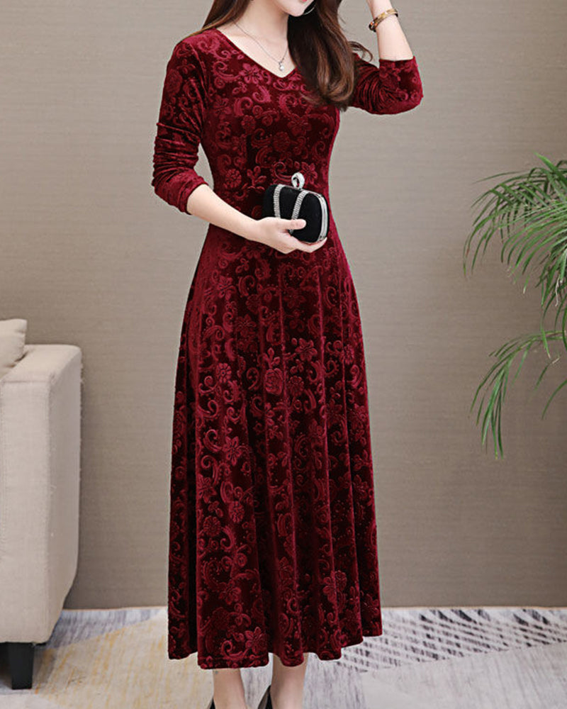 Mune | Classic Dress for Women with ¾ Sleeves and A Fitted Design
