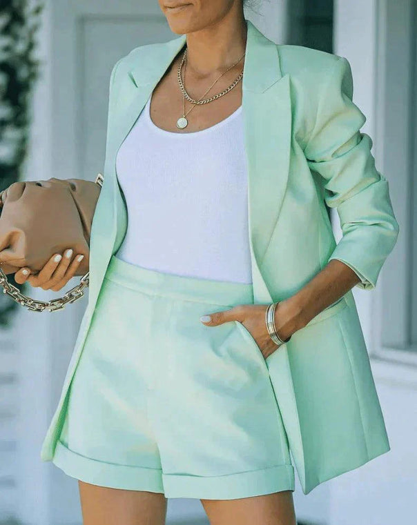 Mune Fashion - Stylish Set Consisting Of Elegant Blazer And Casual Shorts