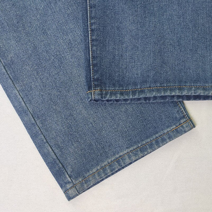 Mune | Comfortable women's jeans with a loose fit