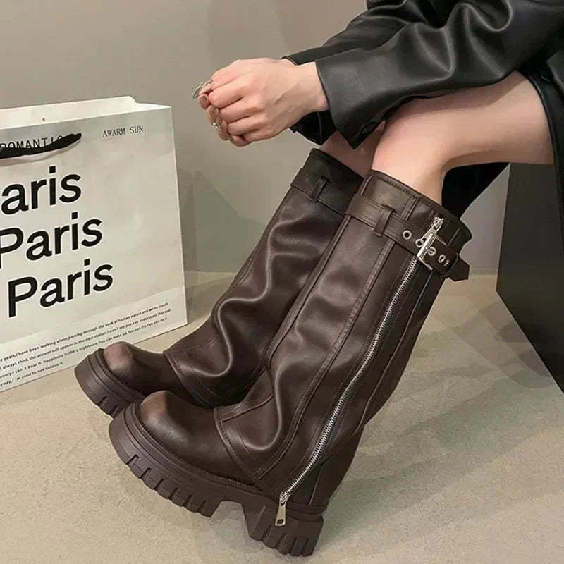 Mune | for The Winter Square Heel