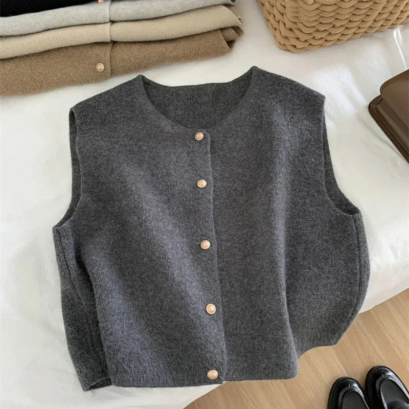 Women’s Button-Up Sleeveless Casual Vest