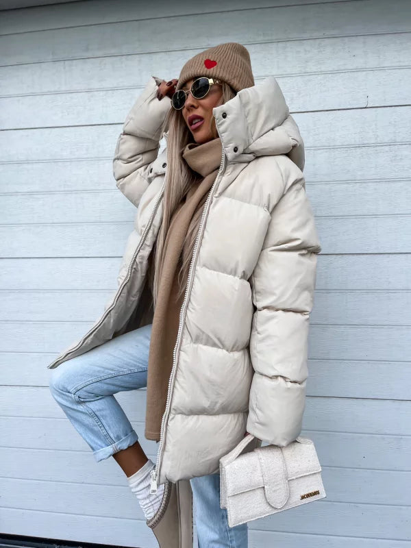 Mune | Elegant and Lightweight Down Jacket for Women