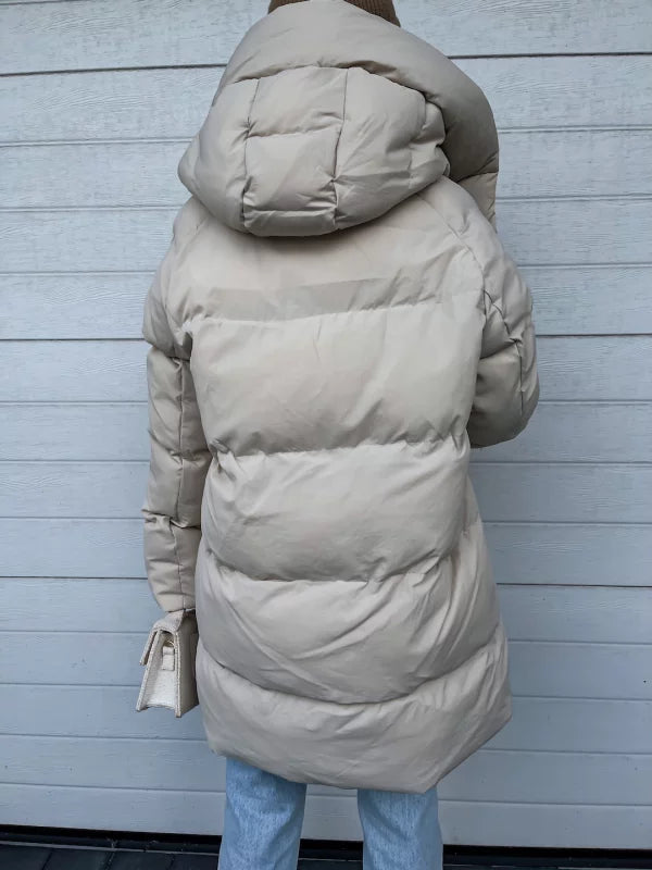 Mune | Elegant and Lightweight Down Jacket for Women