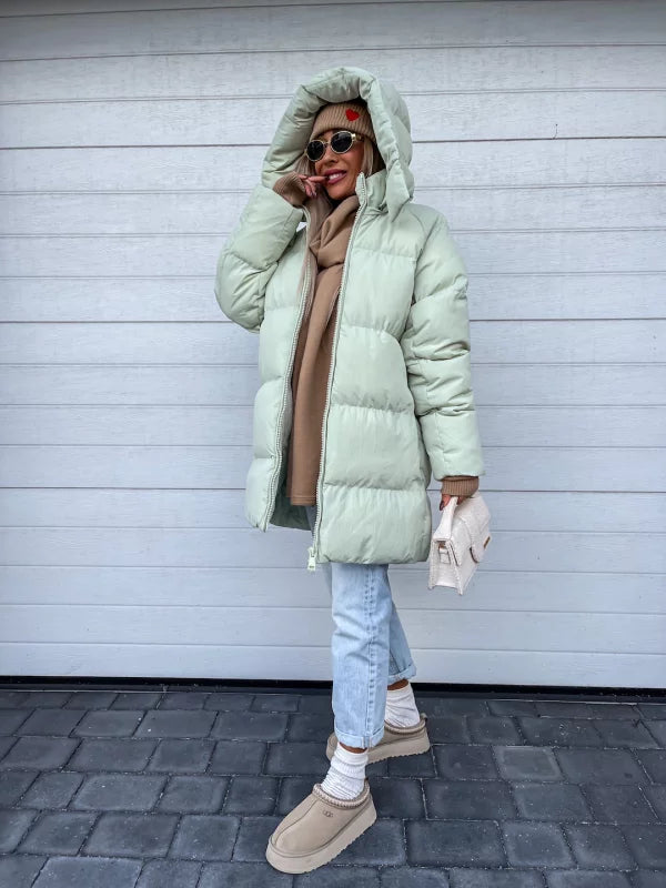 Mune | Elegant and Lightweight Down Jacket for Women