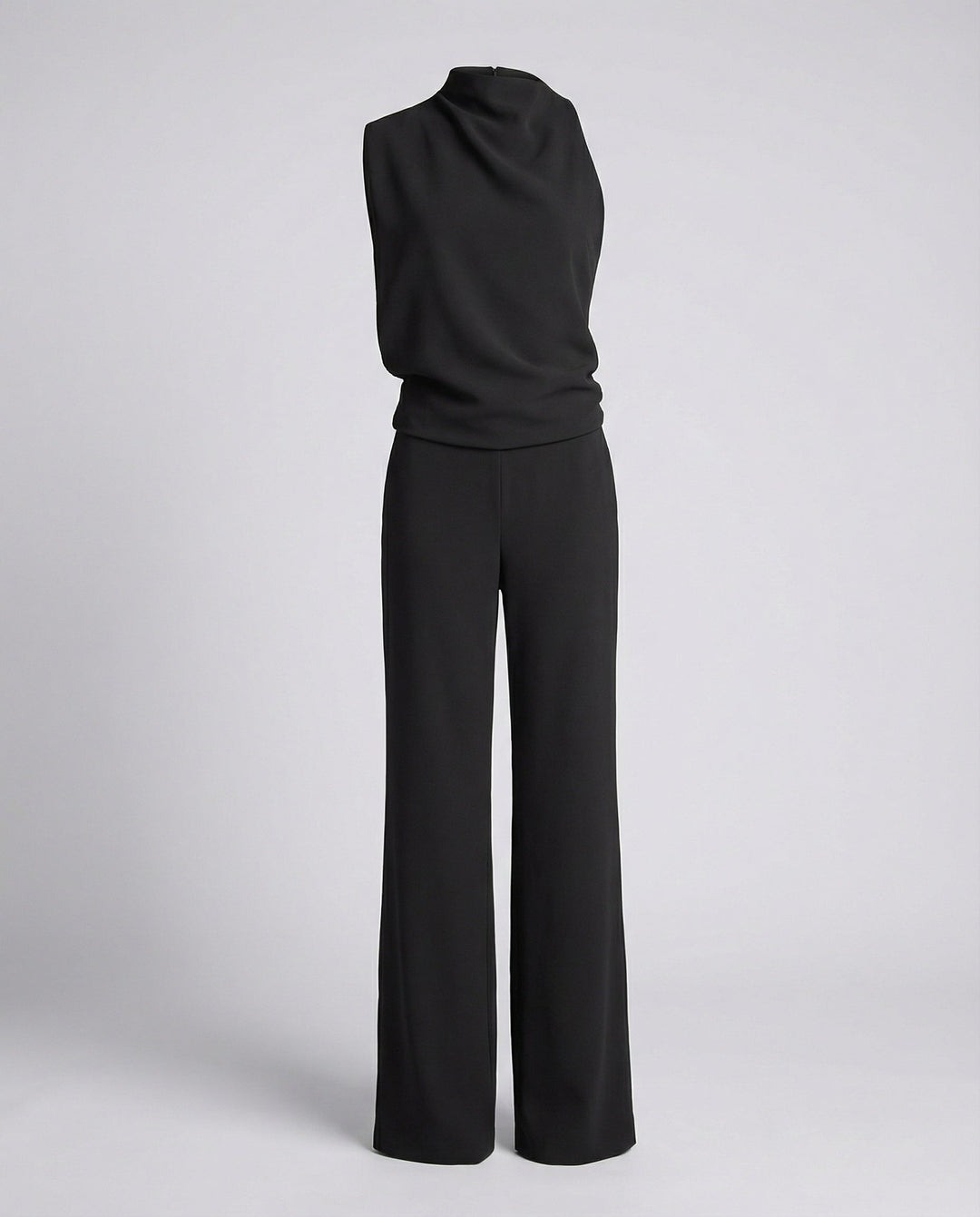 Elegant jumpsuit with round neckline for everyday & special occasions | Mune Fashion