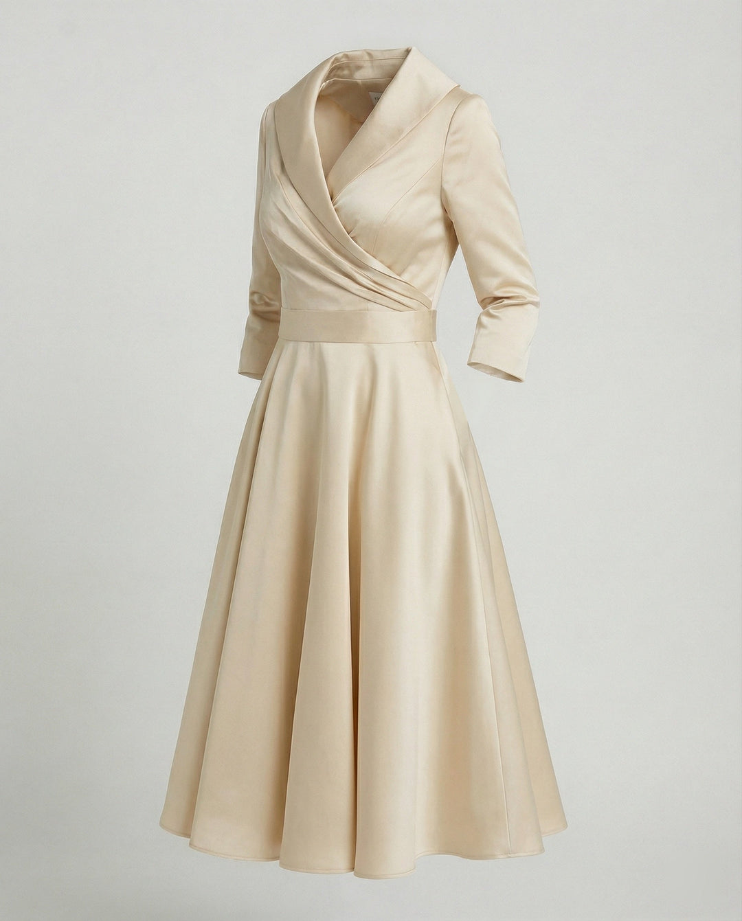 Elegant wrap dress with wide collar