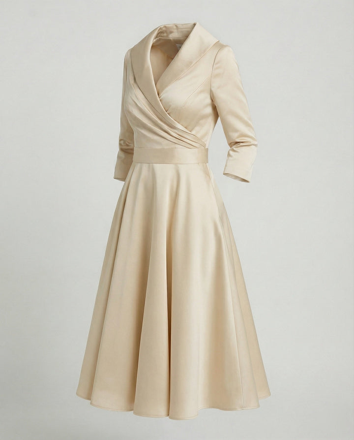Elegant wrap dress with wide collar