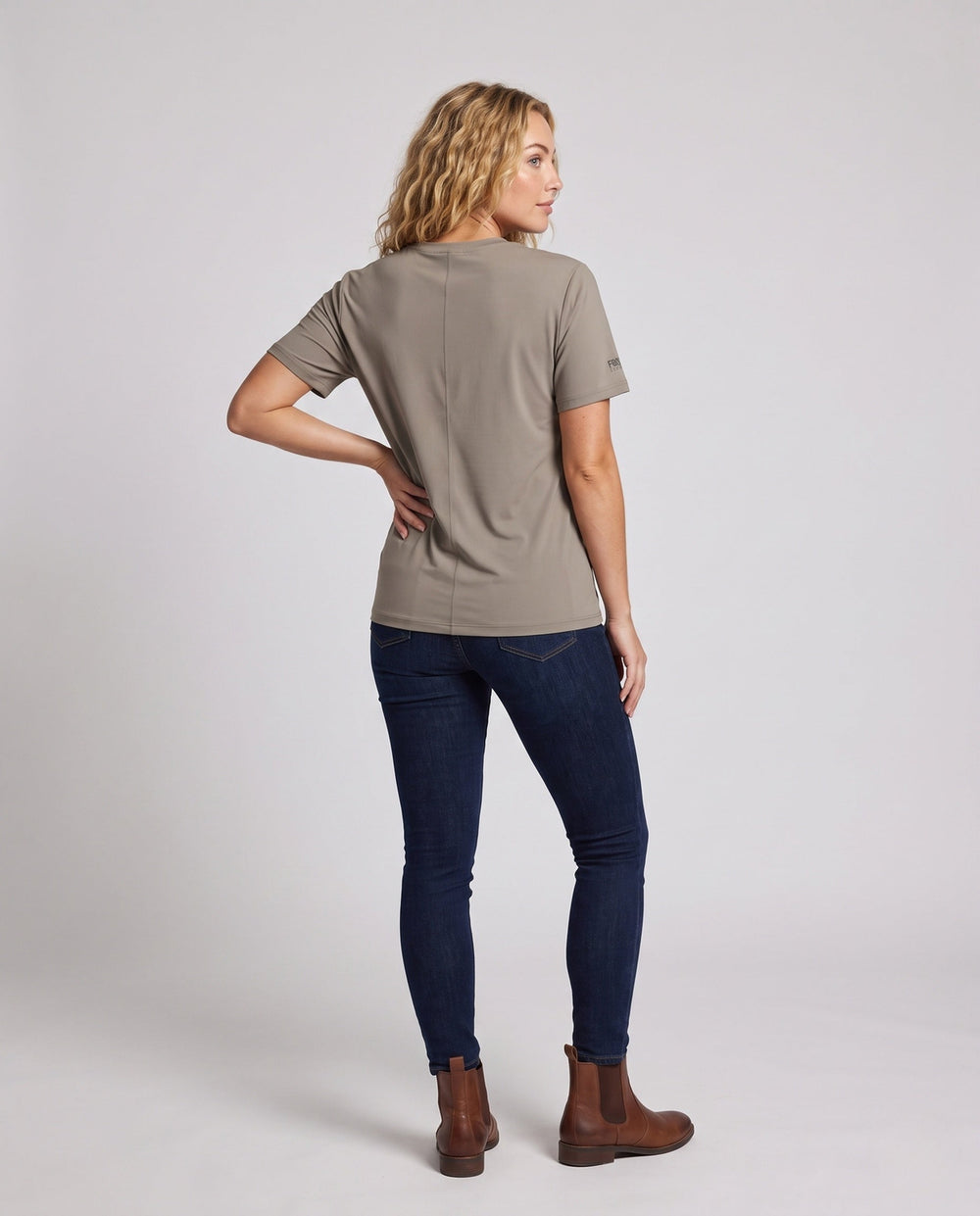 Product 15876146626890 - back_view