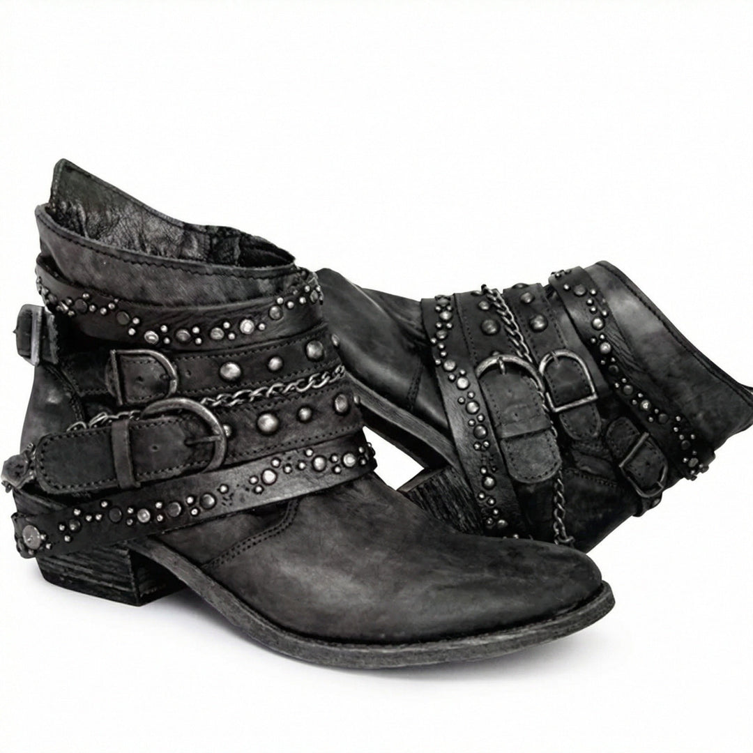 Mune Fashion | Vintage chain boots