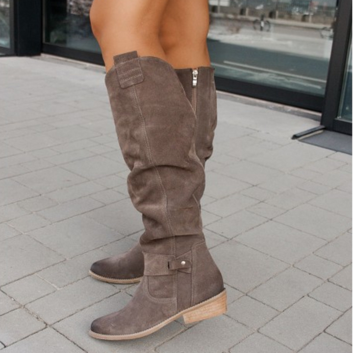 Mune | Heeled Boots with A Small Heel