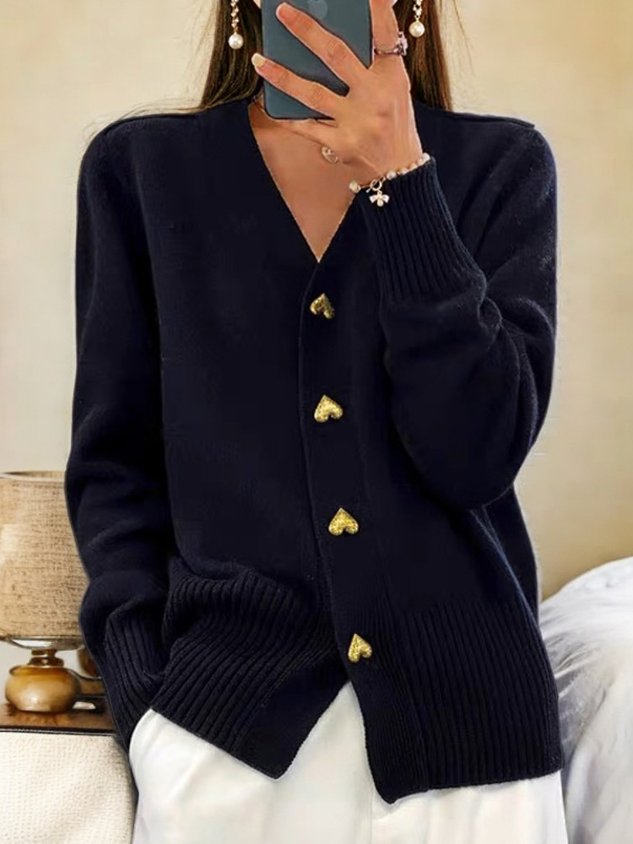 Mune | Stylish V-Neck Cardigan with Buttons