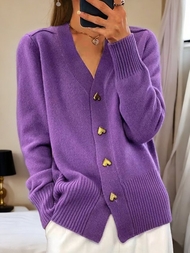 Mune | Stylish V-Neck Cardigan with Buttons