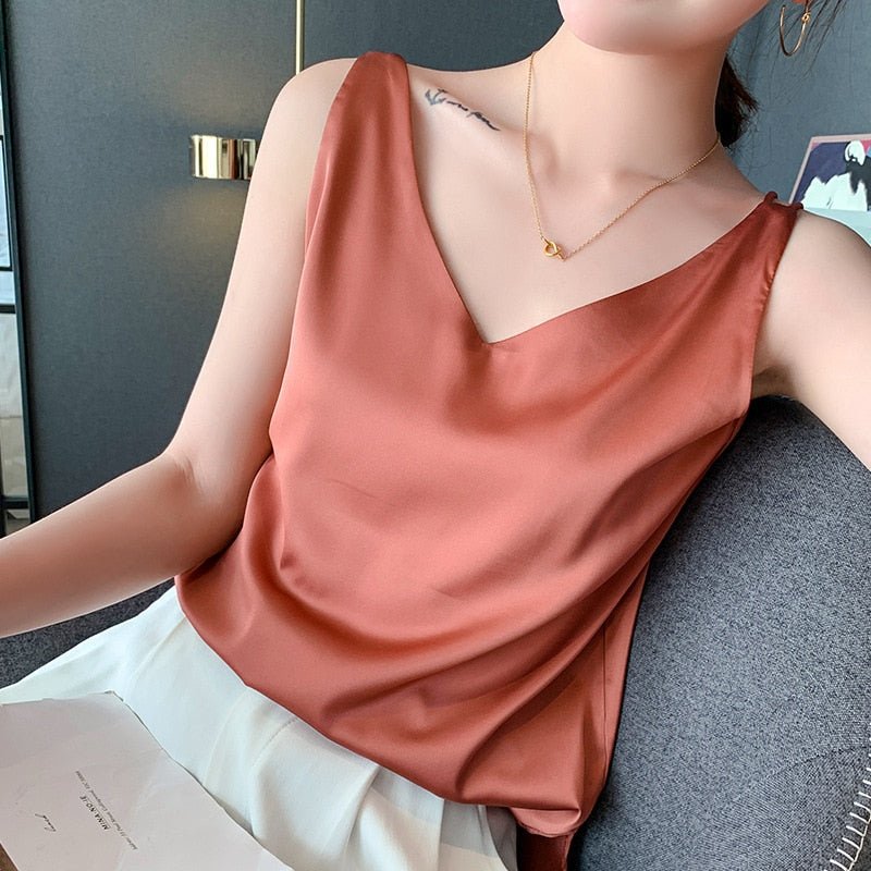 Women's tank top made of soft silk