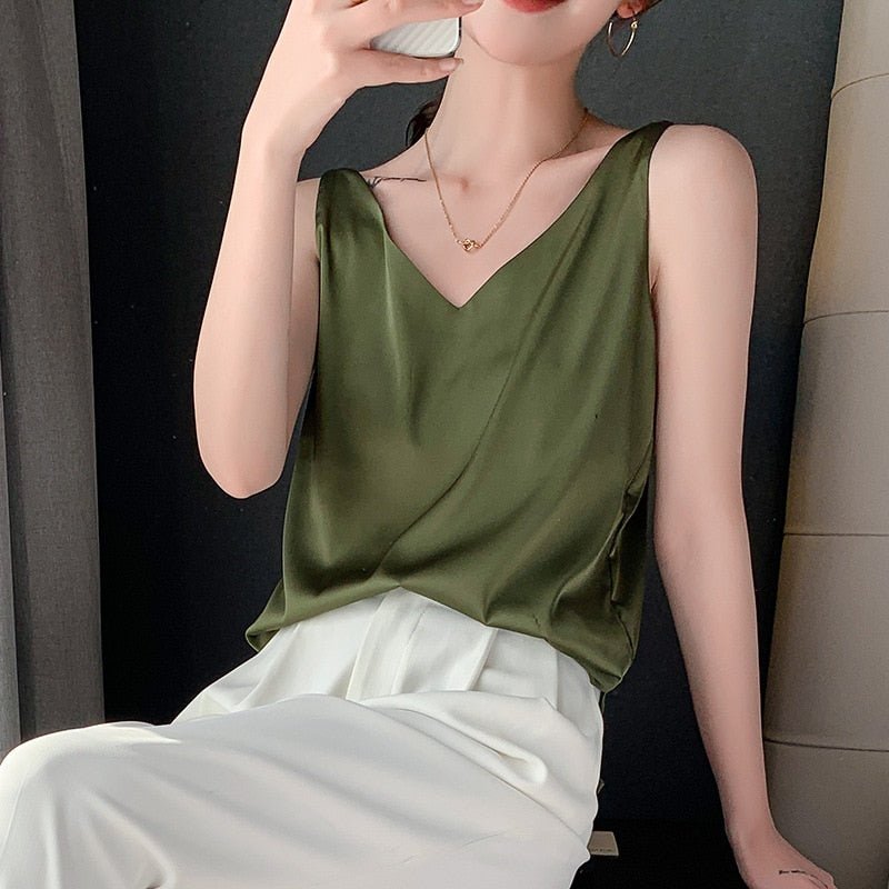 Women's tank top made of soft silk