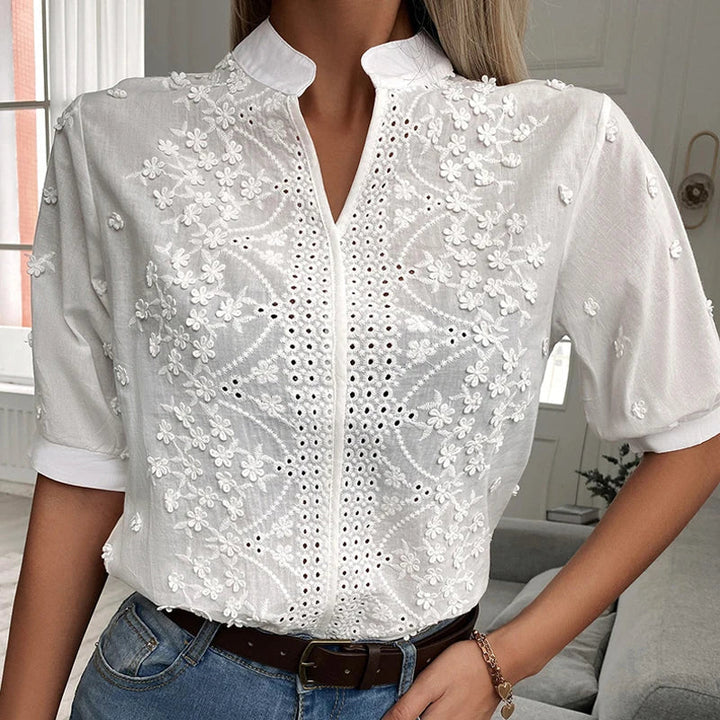 Mune Fashion | Stylish Lace Top with V-Neck