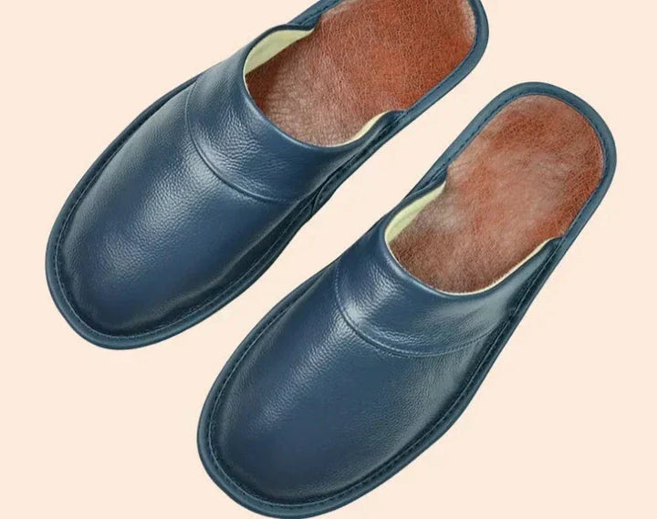 Mune Fashion | Comfortable Slippers for Men Made of Black Cowhide