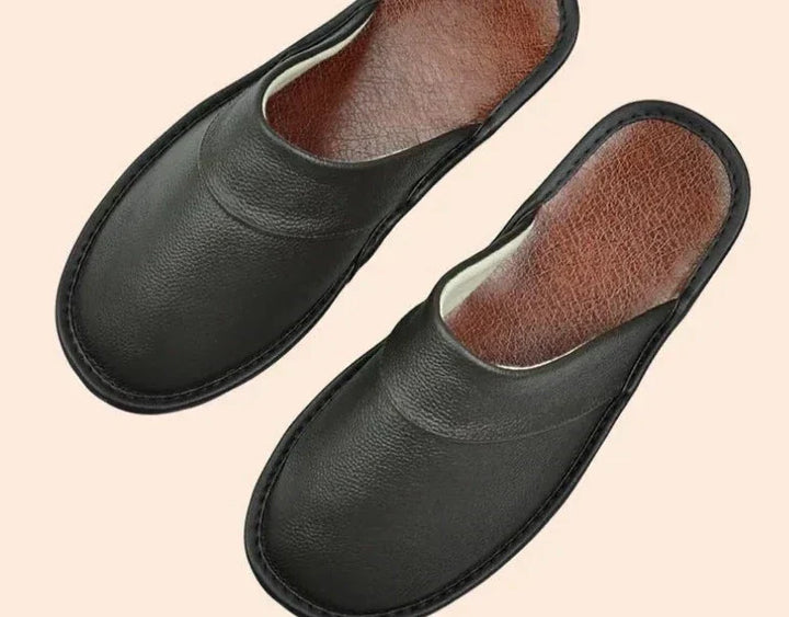 Mune Fashion | Comfortable Slippers for Men Made of Black Cowhide