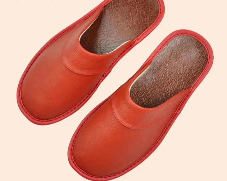 Mune Fashion | Comfortable Slippers for Men Made of Black Cowhide