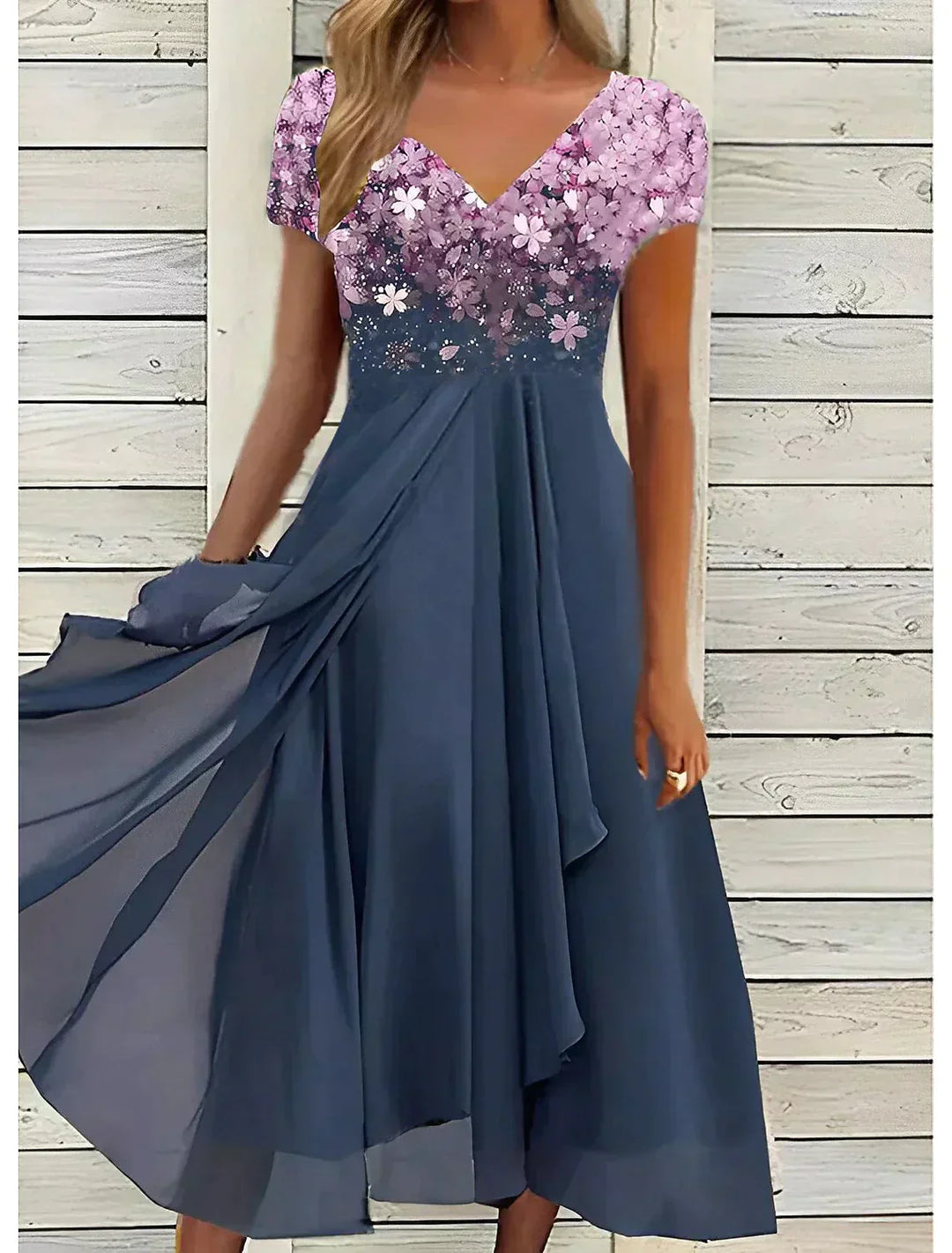 Mune | Elegant Midi Dress with Floral Lace