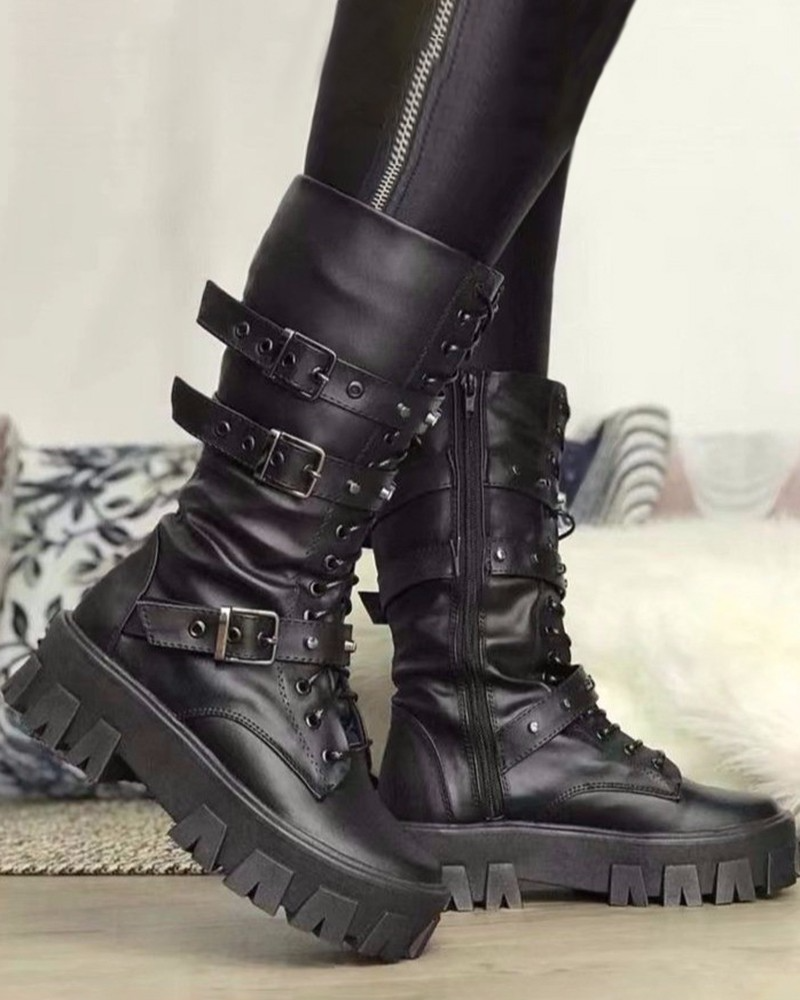 Mune | Boots with zipper and buckles