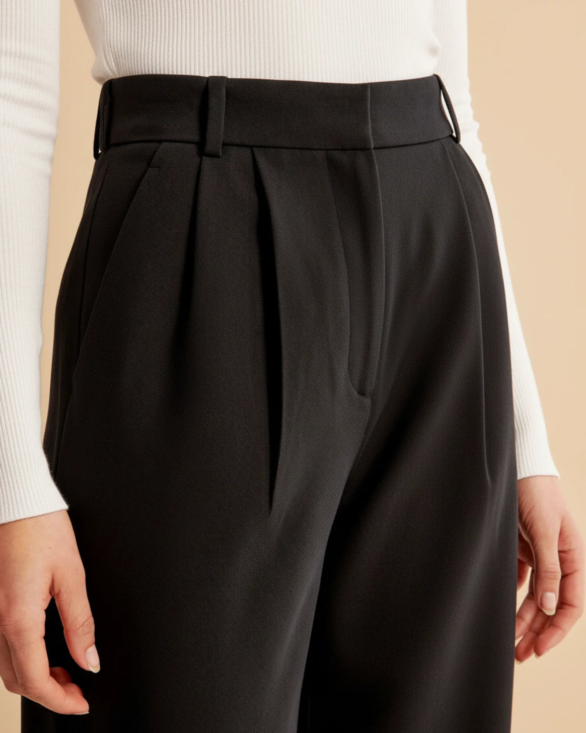Mune | High Waist Pleated Leg Trousers with Tailored Fit