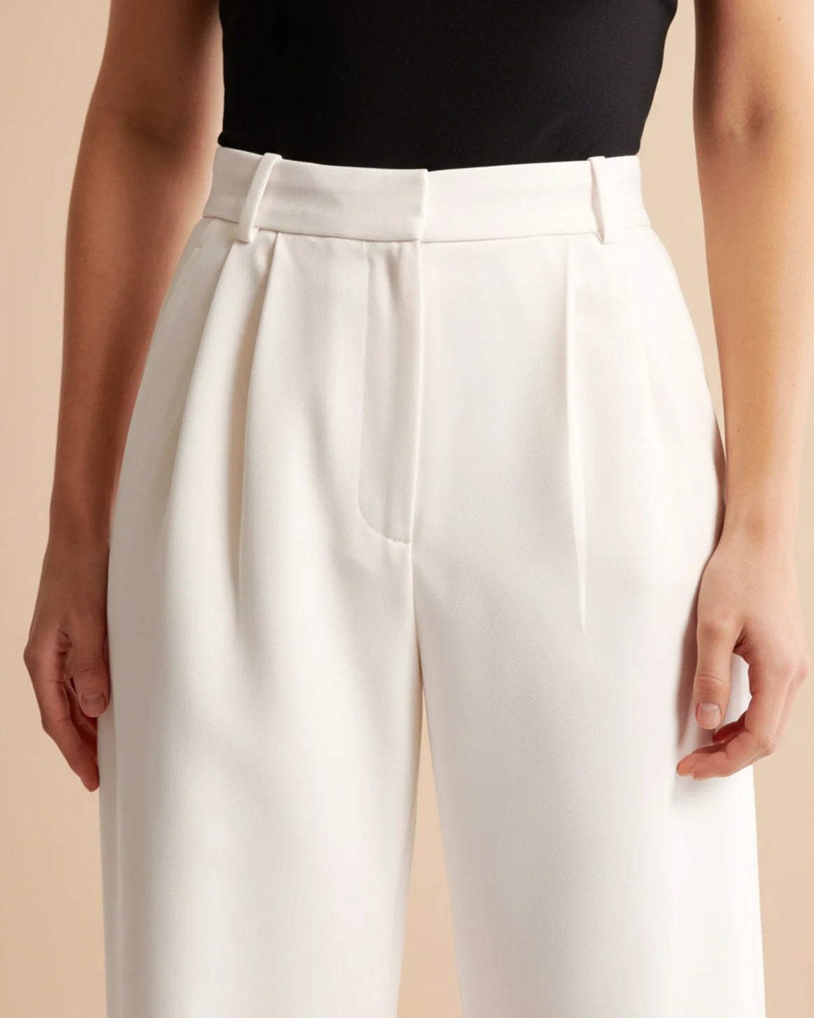 Mune | High Waist Pleated Leg Trousers with Tailored Fit