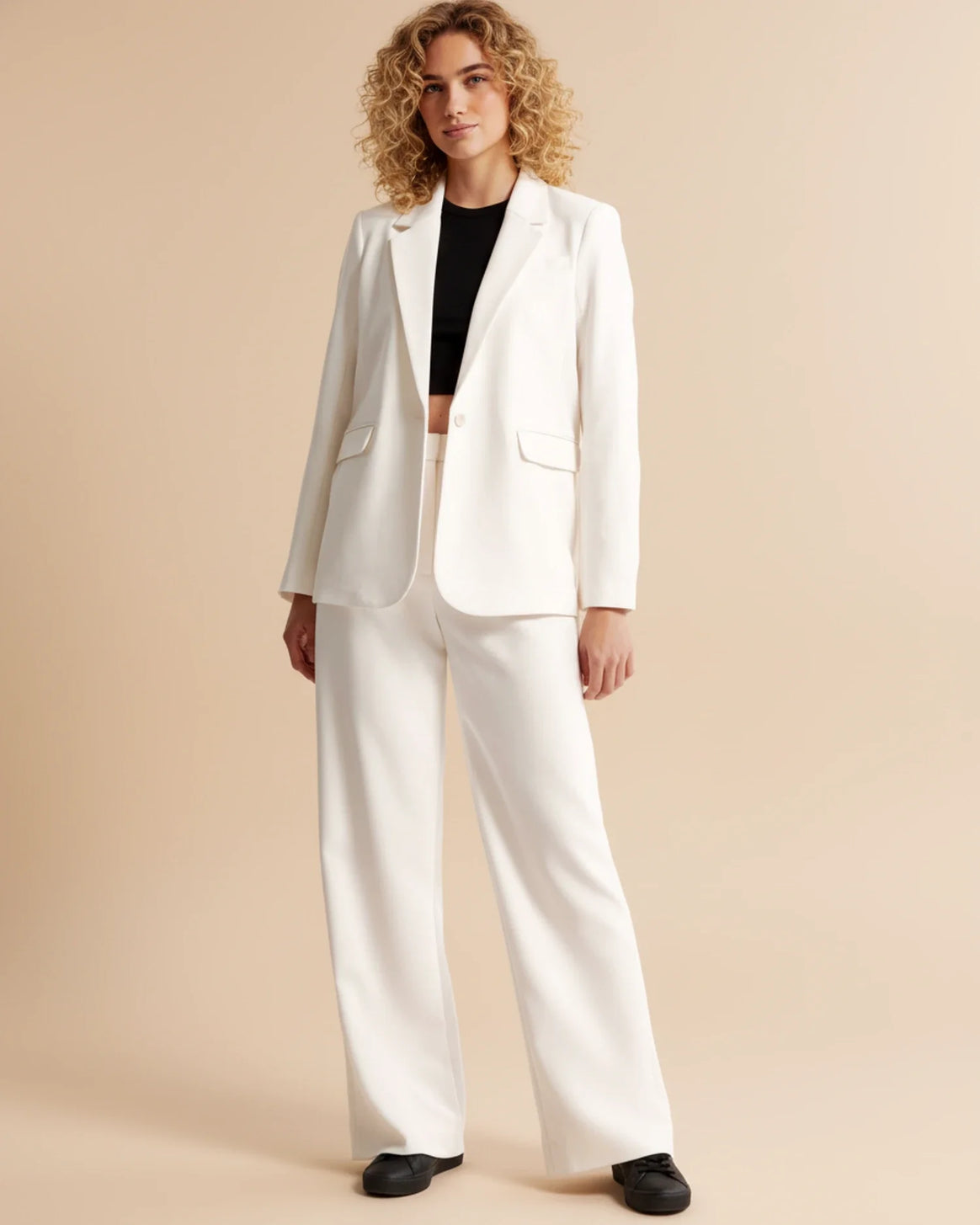 Mune | High Waist Pleated Leg Trousers with Tailored Fit