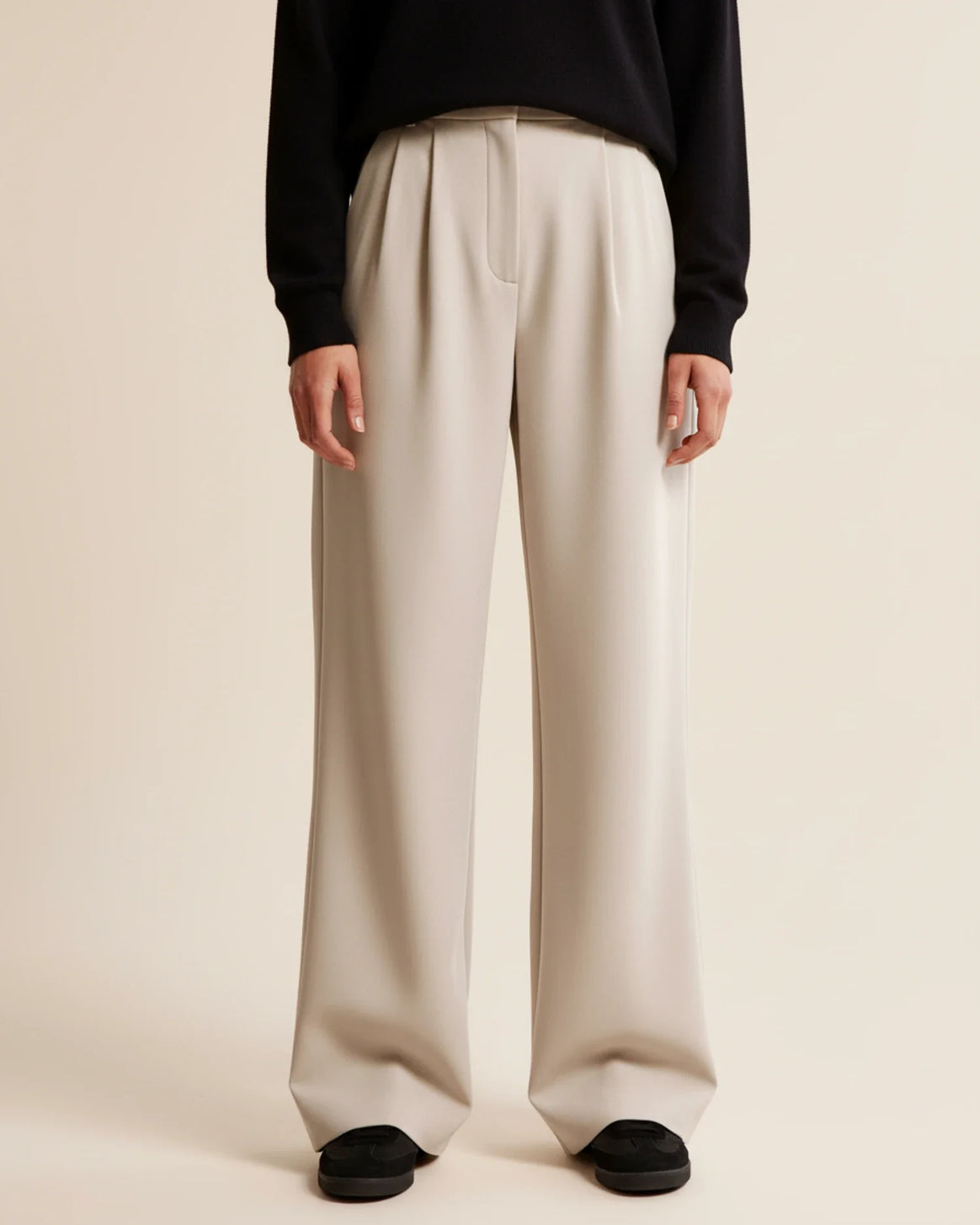 Mune | High Waist Pleated Leg Trousers with Tailored Fit