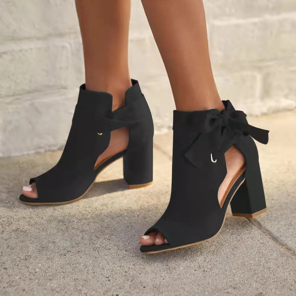 Mune Fashion | Chic Lace-up Ankle Boots